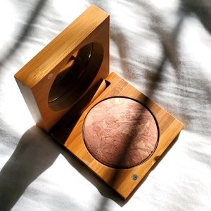 Antonym baked blush in Rose